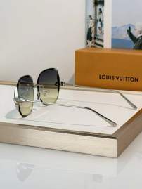 Picture of Louis Vuitton Sunglasses _SKUfw81854127fw